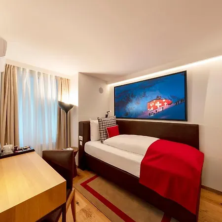 Hotel Fred Leonhardstrasse - Mobile Check-in 3*