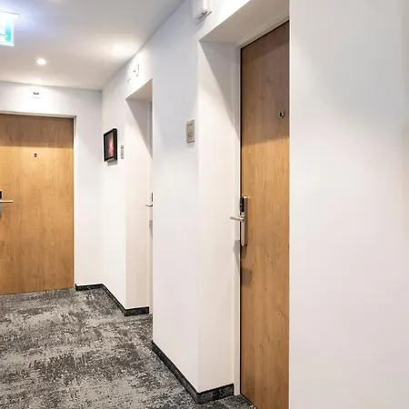 Fred Leonhardstrasse - Self Check-in Otel Zürih
