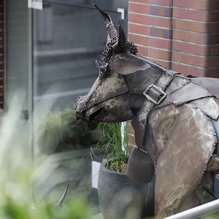 Fred Leonhardstrasse - Mobile Check-in Szálloda 3*