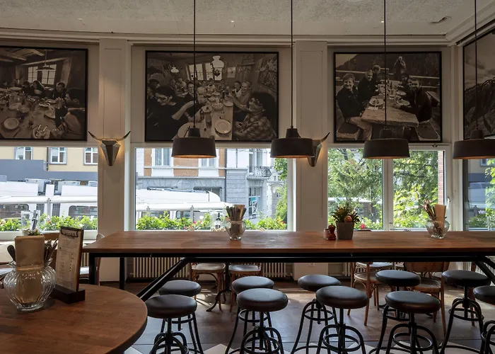 Fred Leonhardstrasse - Mobile Check-in 호텔