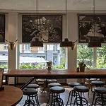 Fred Leonhardstrasse - Mobile Check-in 호텔