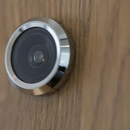 Fred Leonhardstrasse - Mobile Check-in Цюрих