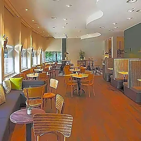 Hotel Fred