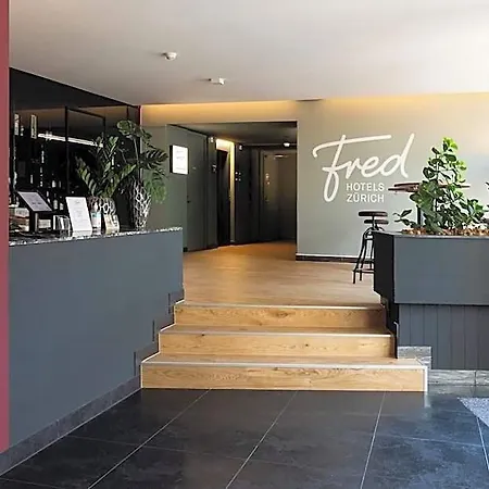 Fred فندق 4*