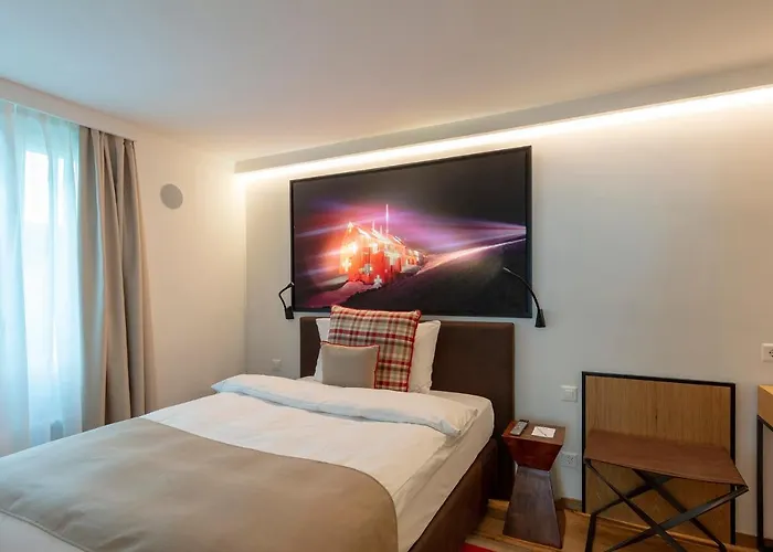 Fred Leonhardstrasse - Mobile Check-in 3*