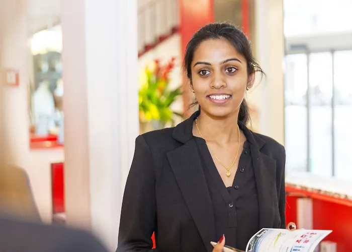 Fred Leonhardstrasse - Mobile Check-in 3* زيورخ