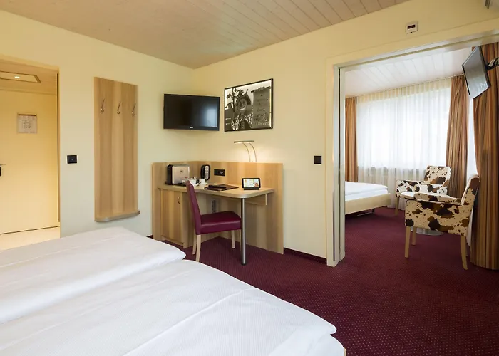 Fred Leonhardstrasse - Mobile Check-in Hotel 3*