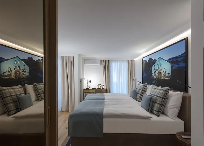 Hotel Fred Leonhardstrasse - Mobile Check-in 3*