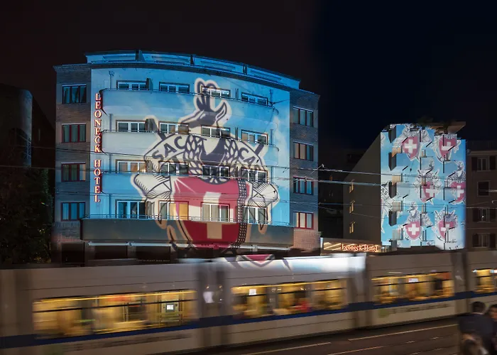 Fred Leonhardstrasse - Mobile Check-in Отель