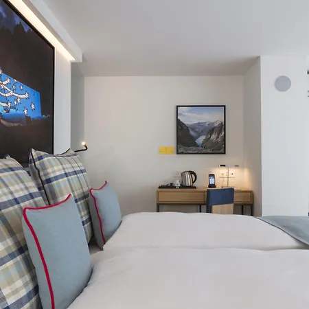 Fred Leonhardstrasse - Mobile Check-in Zurigo