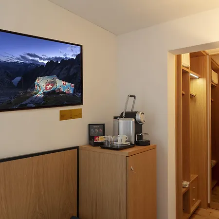 Fred Leonhardstrasse - Mobile Check-in Hotel 3*