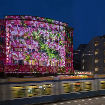 Fred Leonhardstrasse - Mobile Check-in Hotel