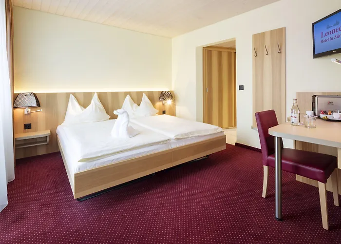 Fred Leonhardstrasse - Mobile Check-in Hotel 3*