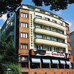 Fred Leonhardstrasse - Mobile Check-in فندق 3*