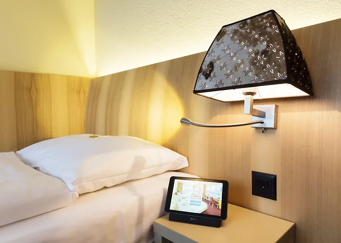 Fred Leonhardstrasse - Mobile Check-in